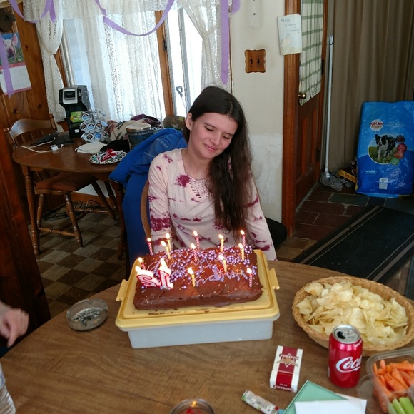 Meet your Posher, Nora - Picture 2 of 8